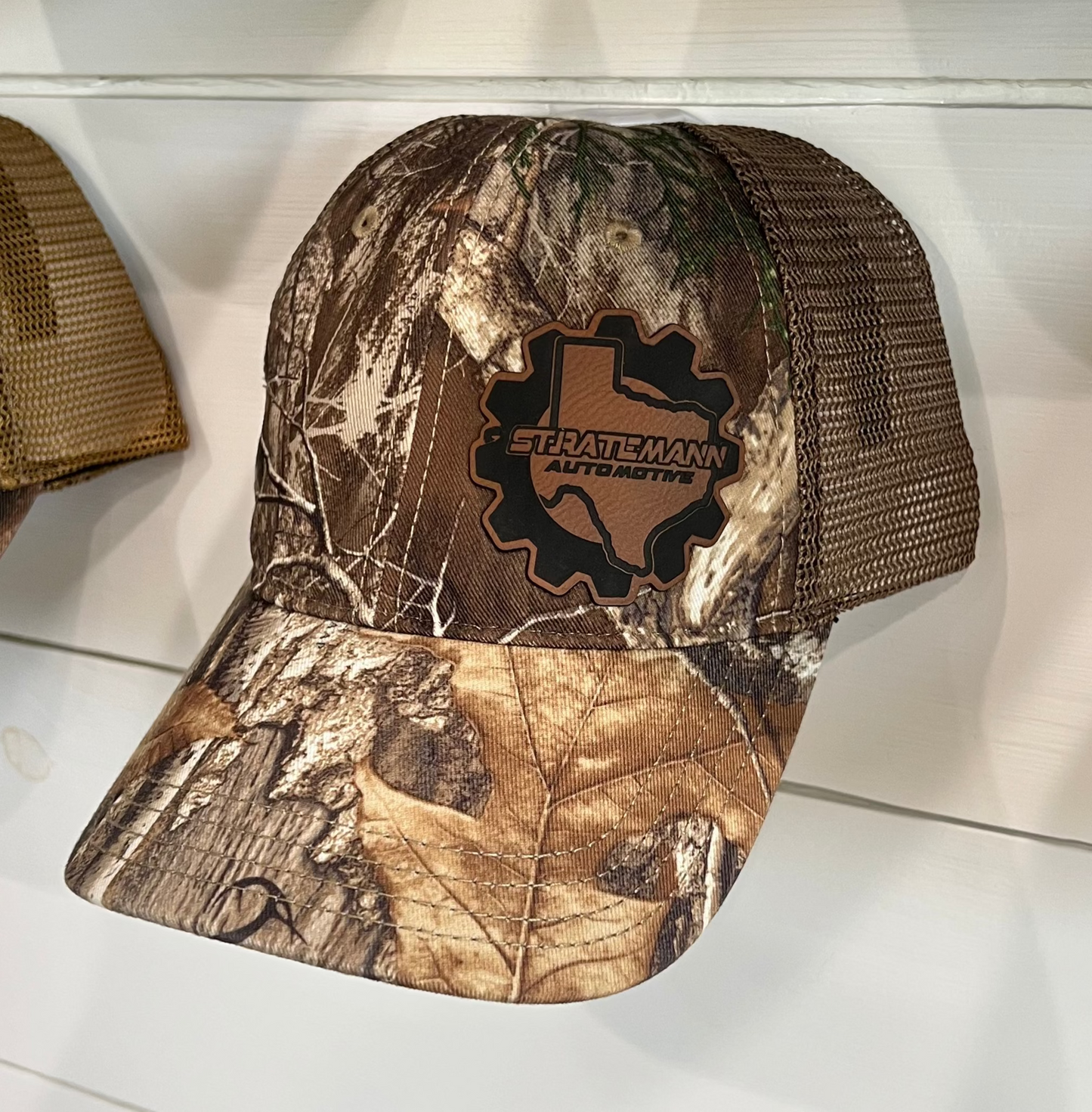Realtree/Brown Hat with Brown Leather Logo