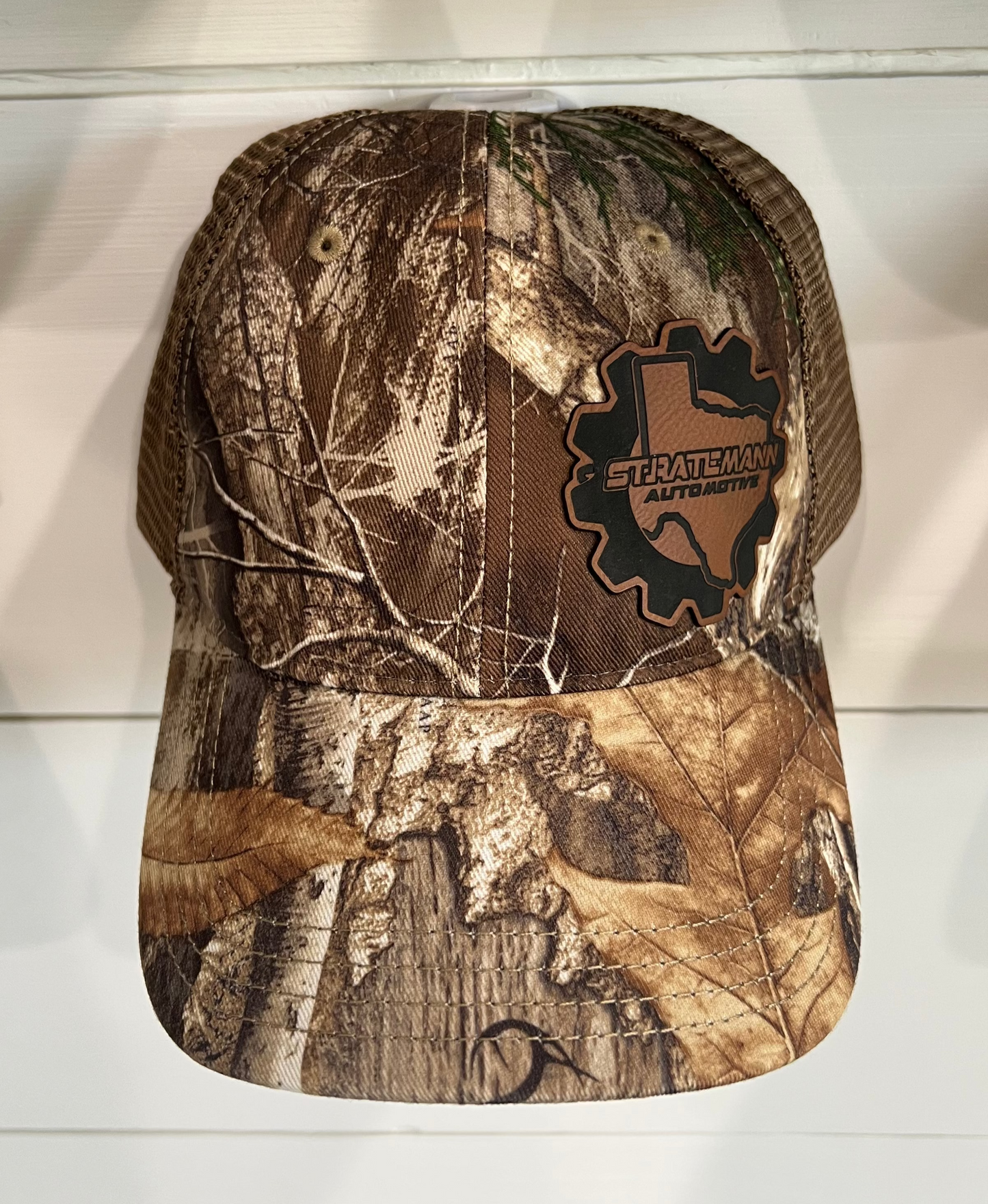 Realtree/Brown Hat with Brown Leather Logo