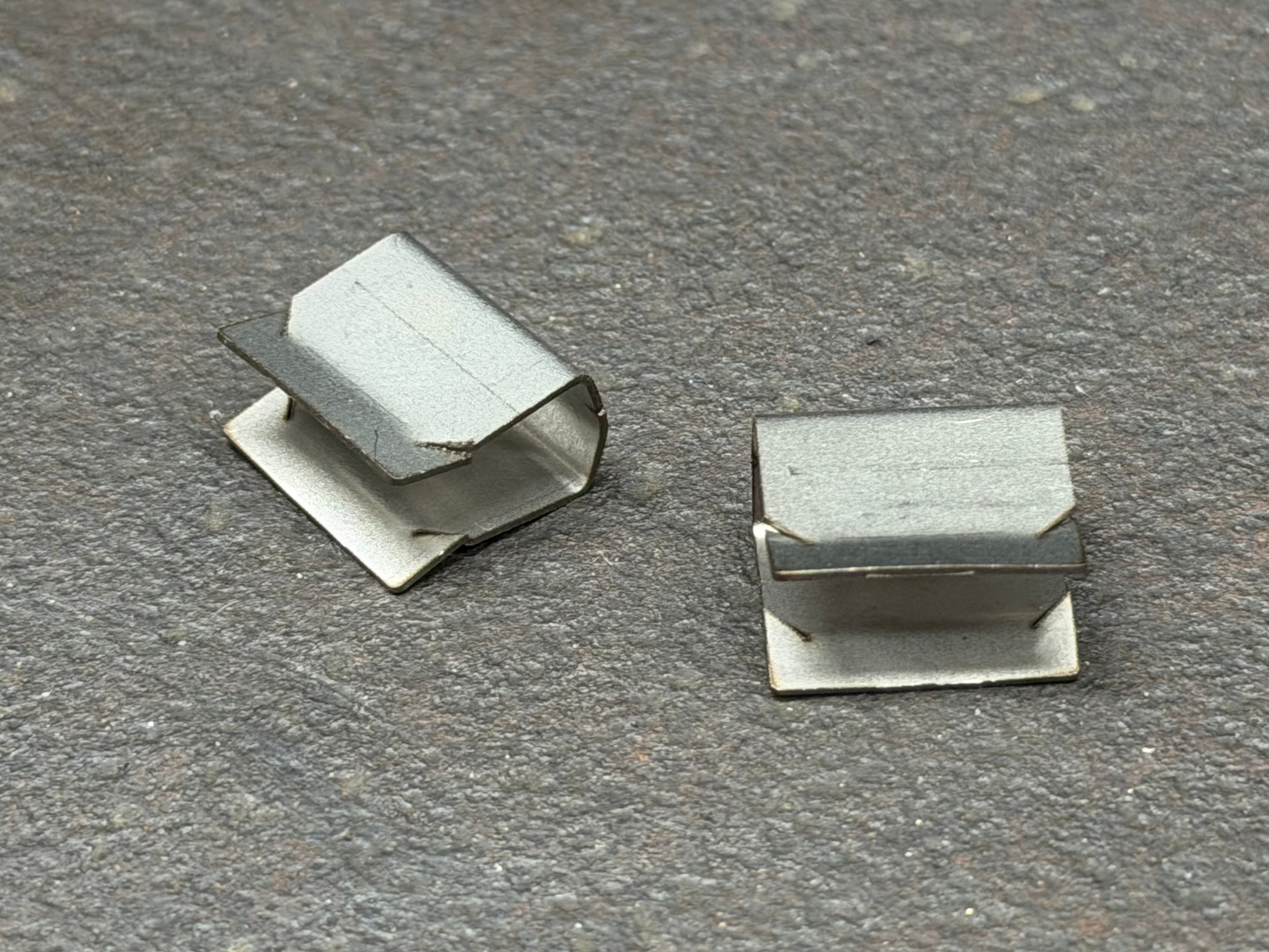 2nd Gen Radiator Fan Shroud Clips (pair)