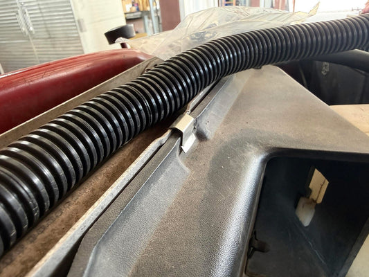 2nd Gen Radiator Fan Shroud Clips (pair)