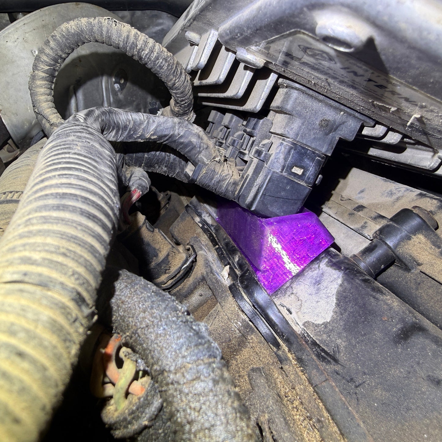6.0 Powerstroke FICM Plug Support (2004-2007)